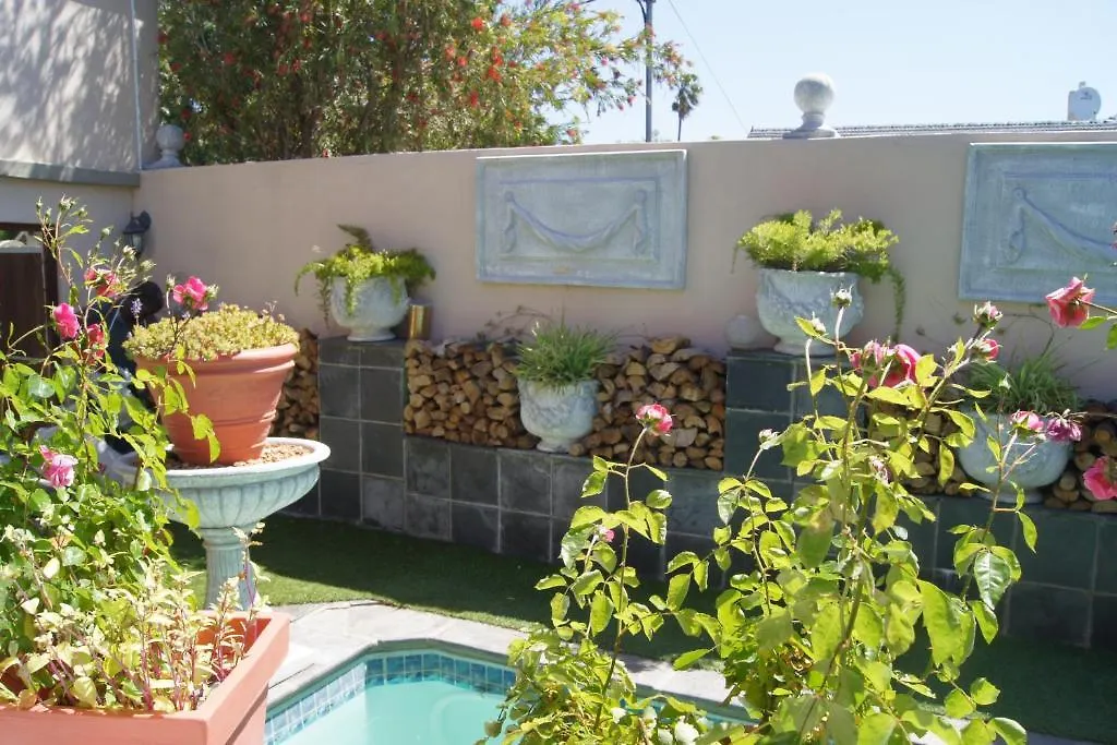 35 On Washington Bed And Breakfast Bellville