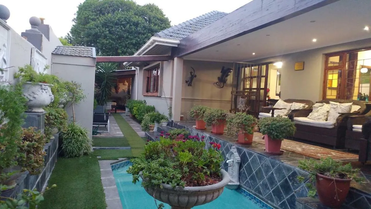 35 On Washington Bed And Breakfast Bellville